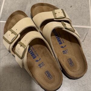 Birkenstock Arizona Sandals ecru women 7-7.5